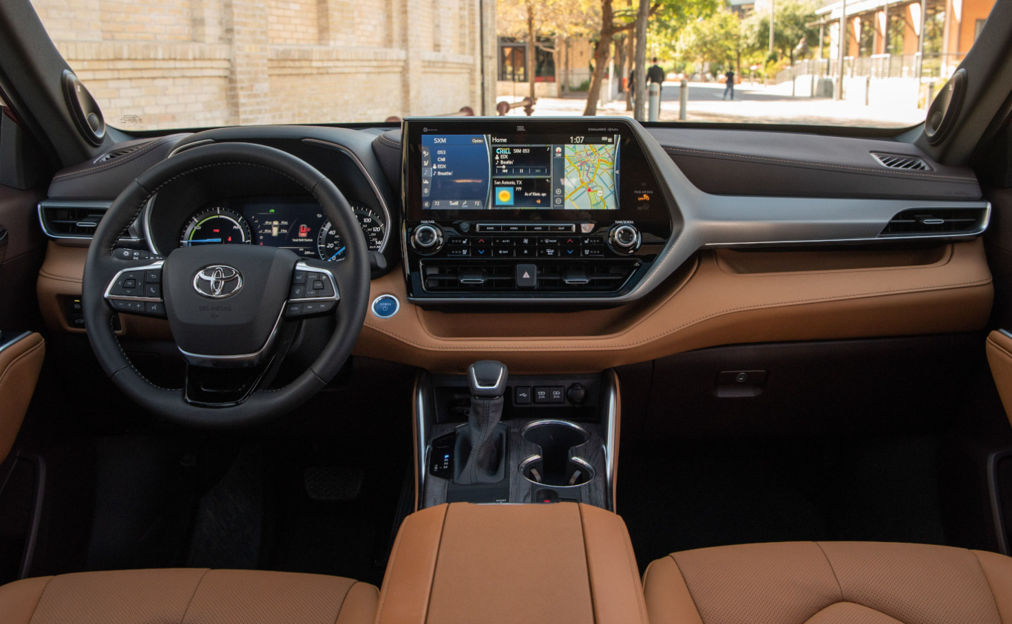2024 Toyota Kluger Hybrid Interior