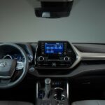 2024 Toyota Highlander Hybrid Interior