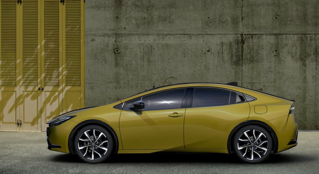 2025 Toyota Prius Exterior